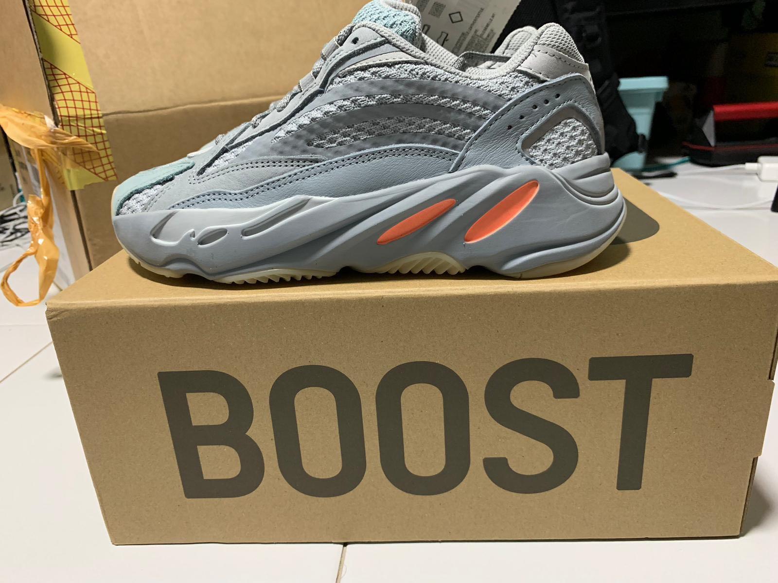 yeezy 700 inertia size 5