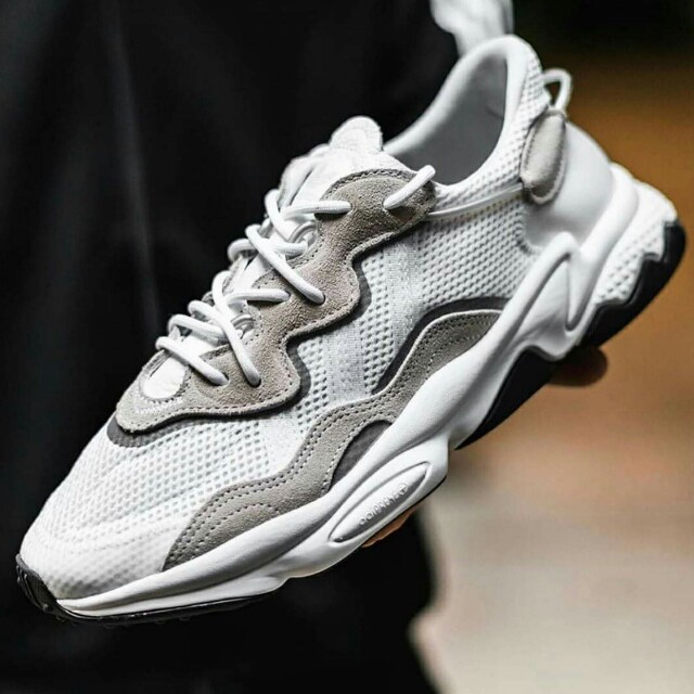 Adidas originals clearance ozweego white