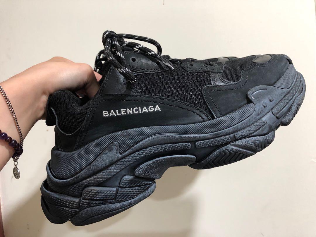 Triple s discount triple black