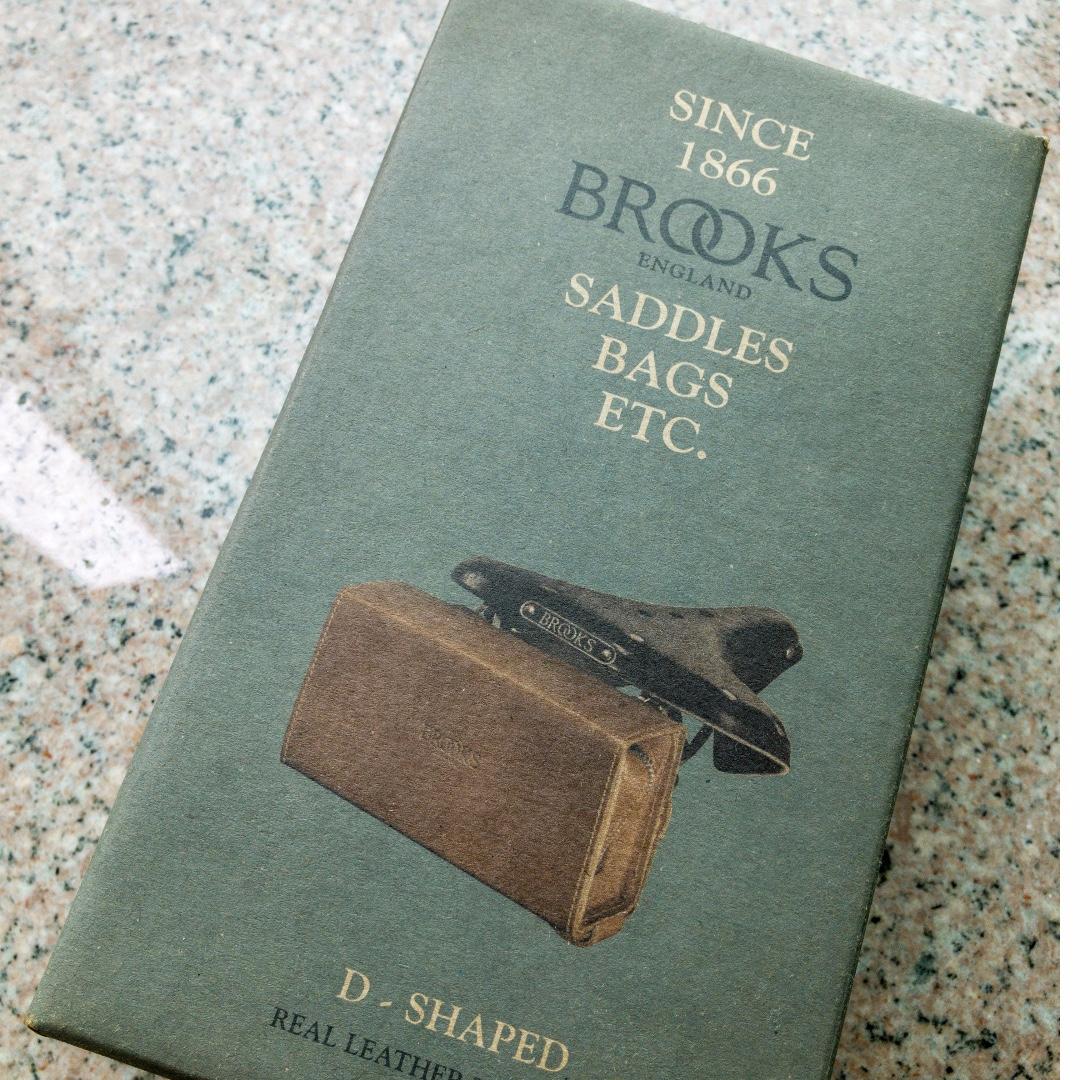 brooks d shaped saddle bag