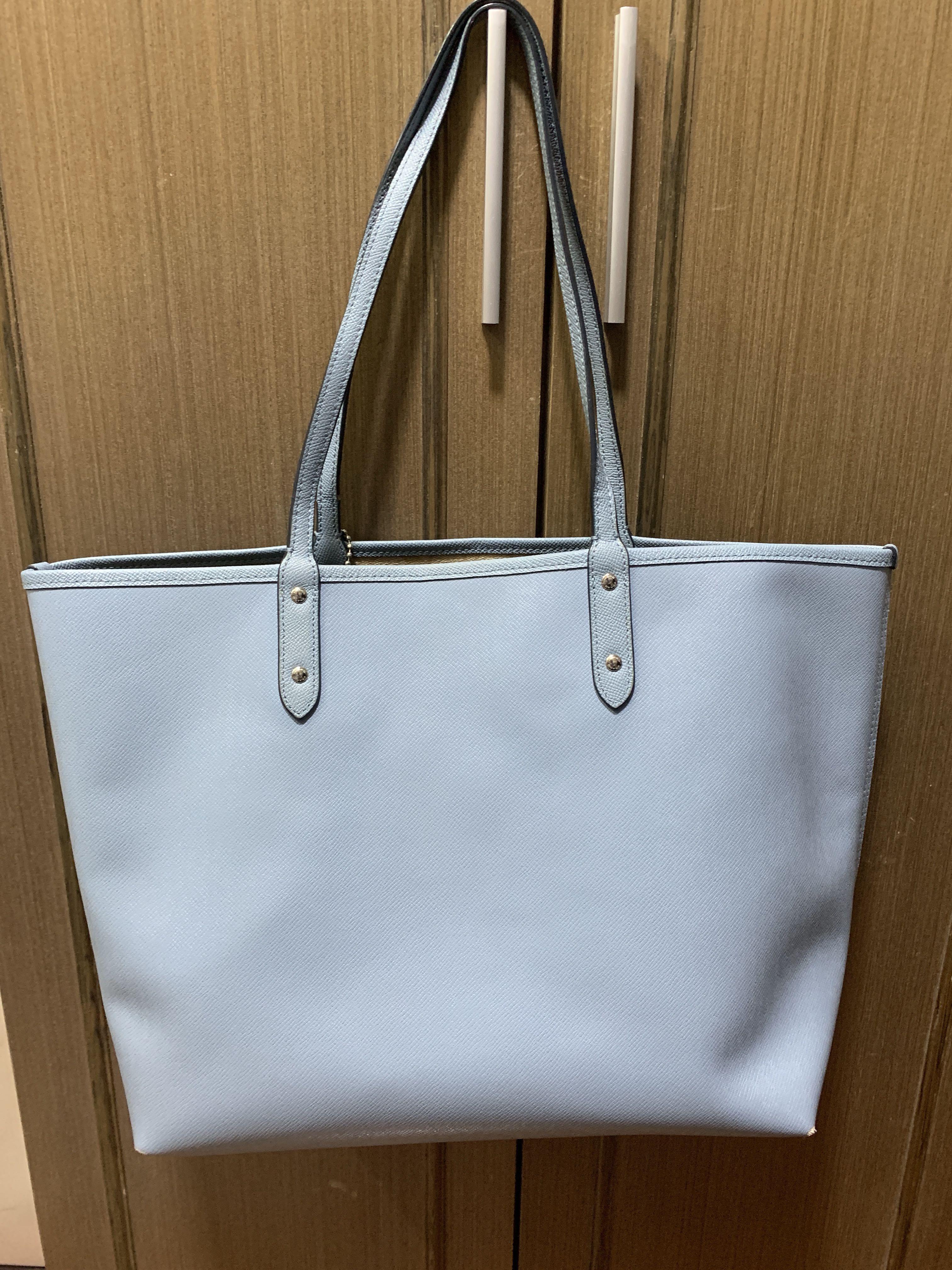 Coach Tote Bag 淺藍色 baby blue, Luxury, Bags & Wallets on Carousell