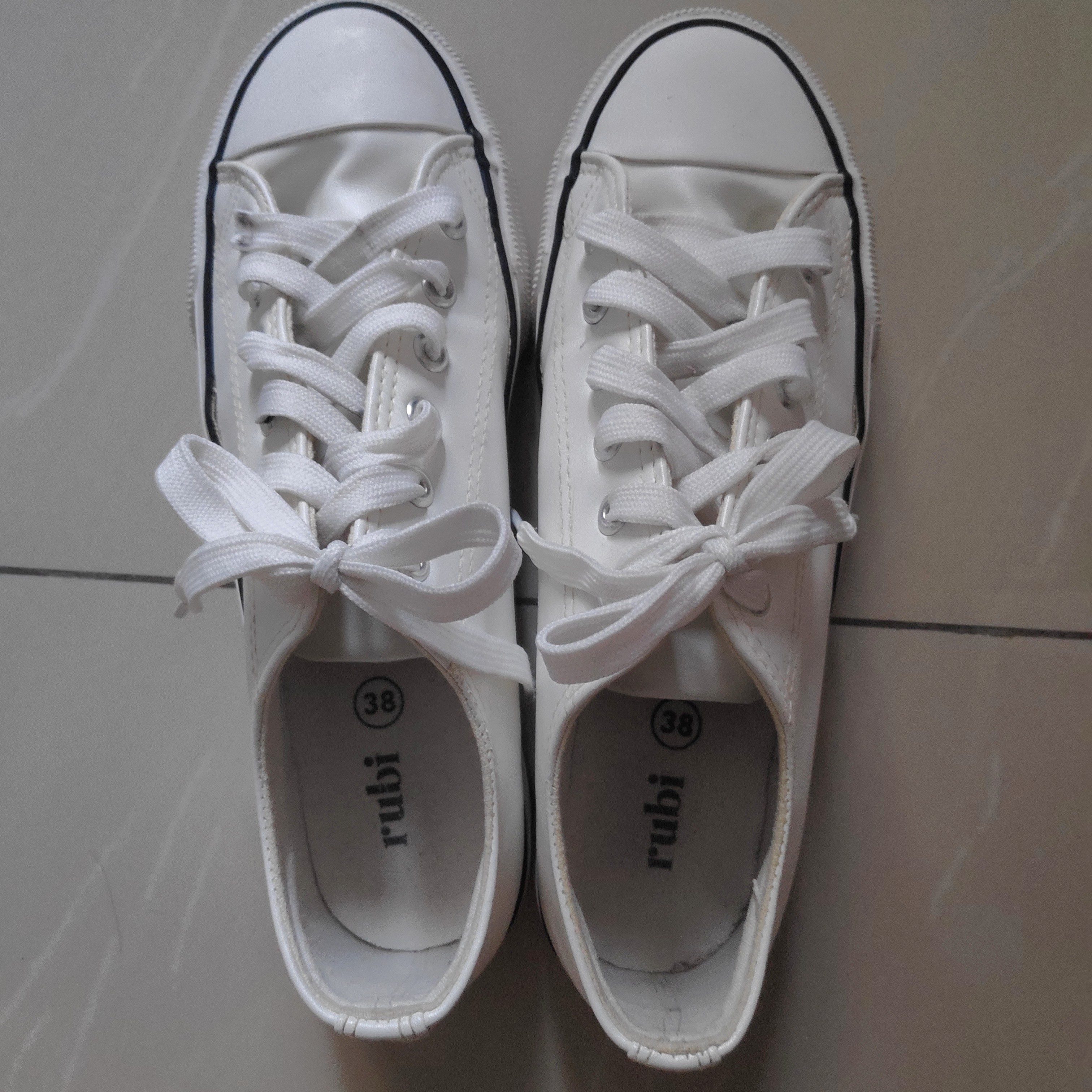 Cotton on white sales shoes