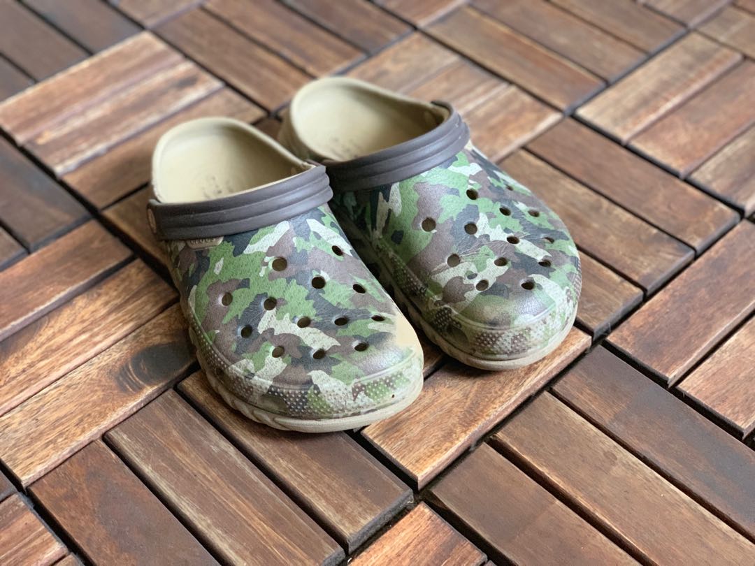 camo baby crocs