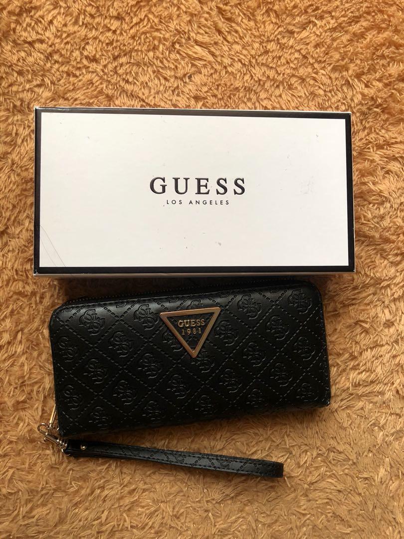 Dompet GUESS original Barang Mewah Tas Dompet di Carousell