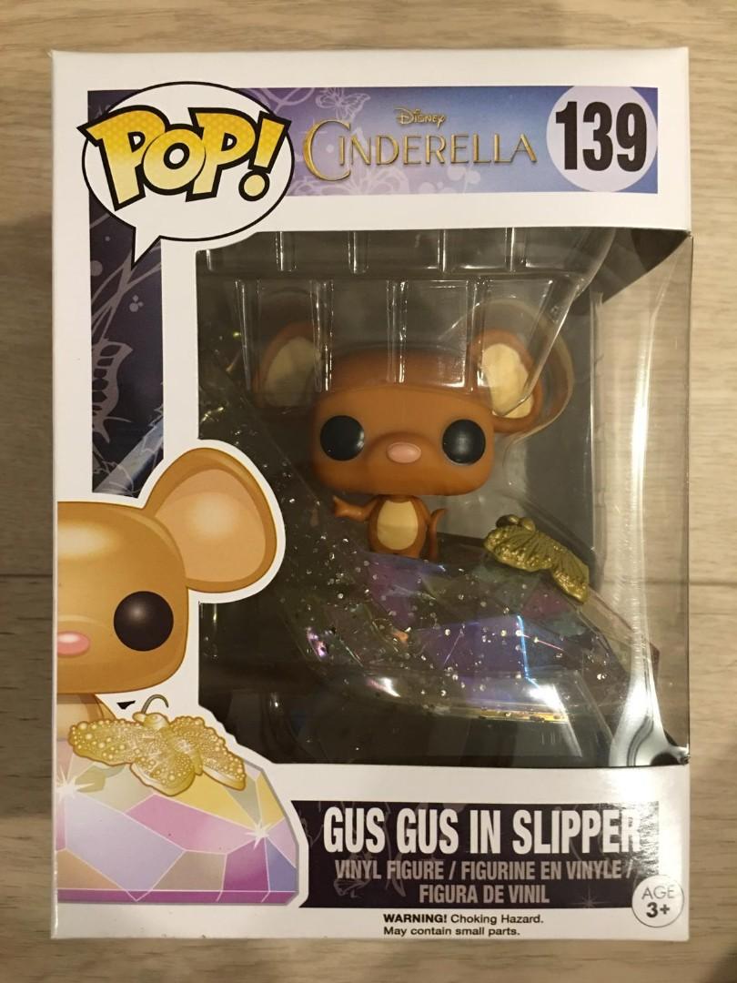 gus gus in slipper
