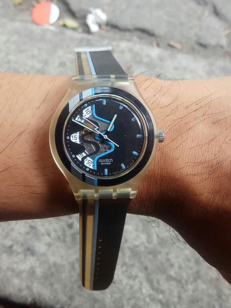 Jam swatch auto Quartz original, Fesyen Pria, Jam Tangan di Carousell