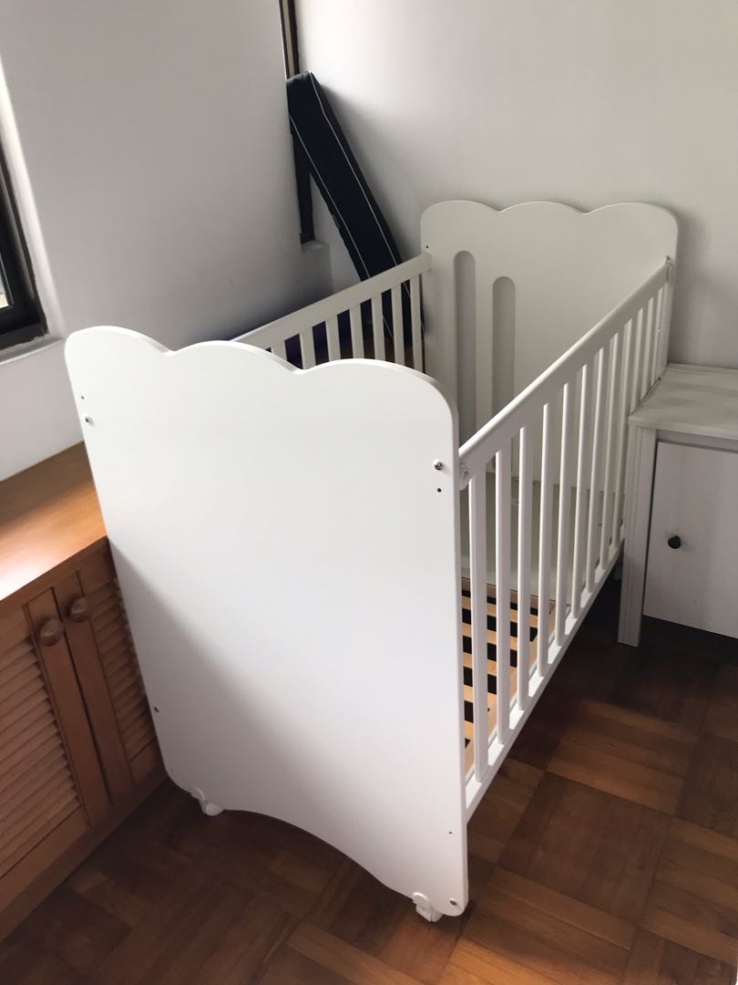 baby changing board for cot