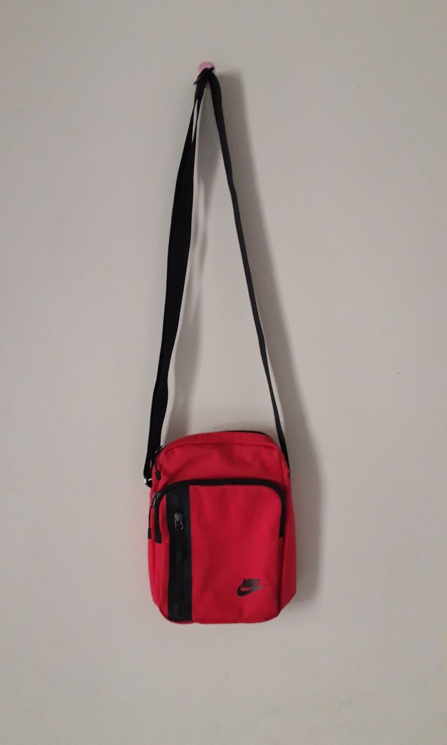 NIKE Sling Bag Original, Fesyen Wanita, Tas & Dompet di Carousell
