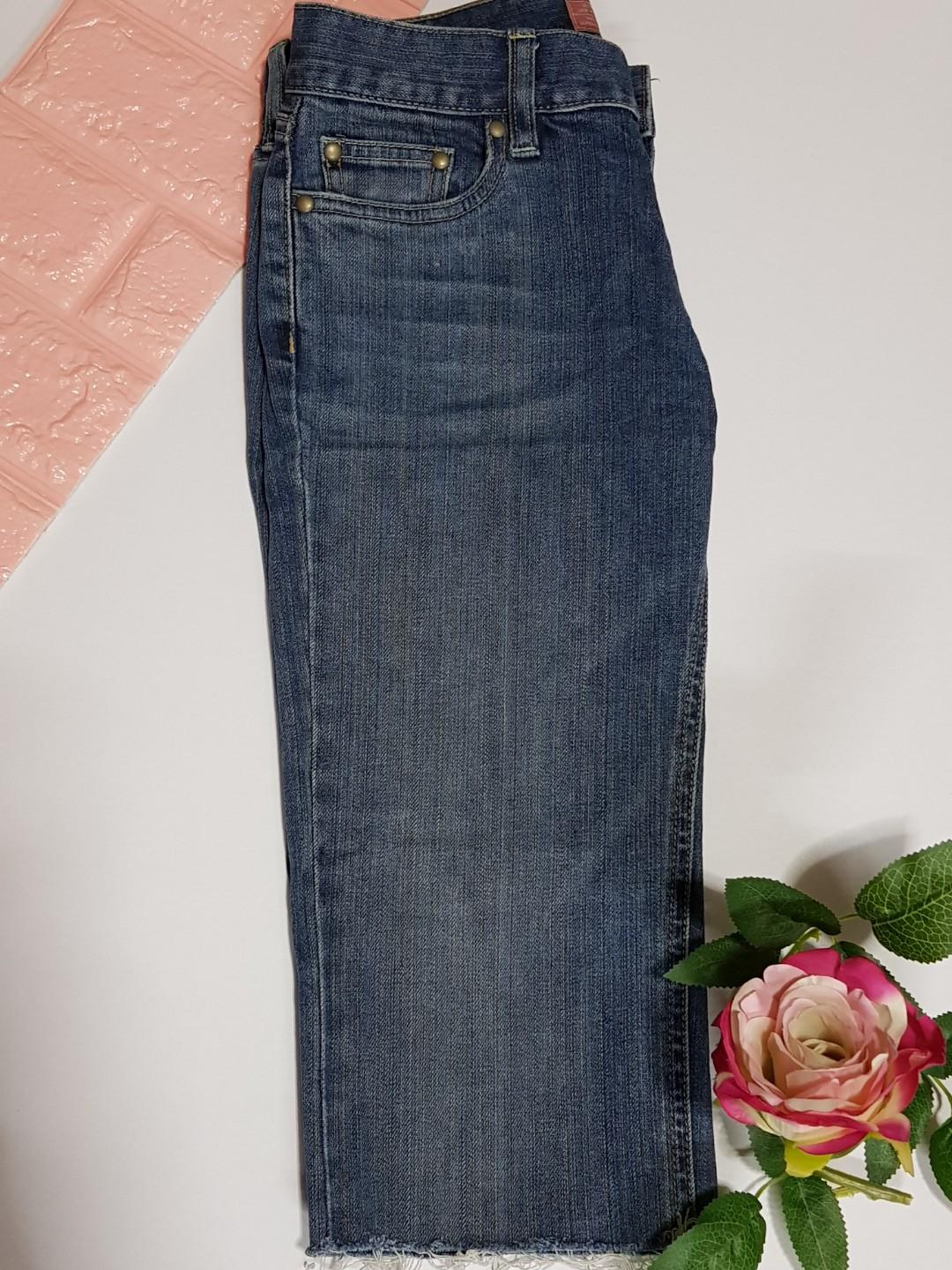 Old Navy Ripped 3 4 Denim Jeans Women S Fashion Clothes Pants Jeans Shorts On Carousell