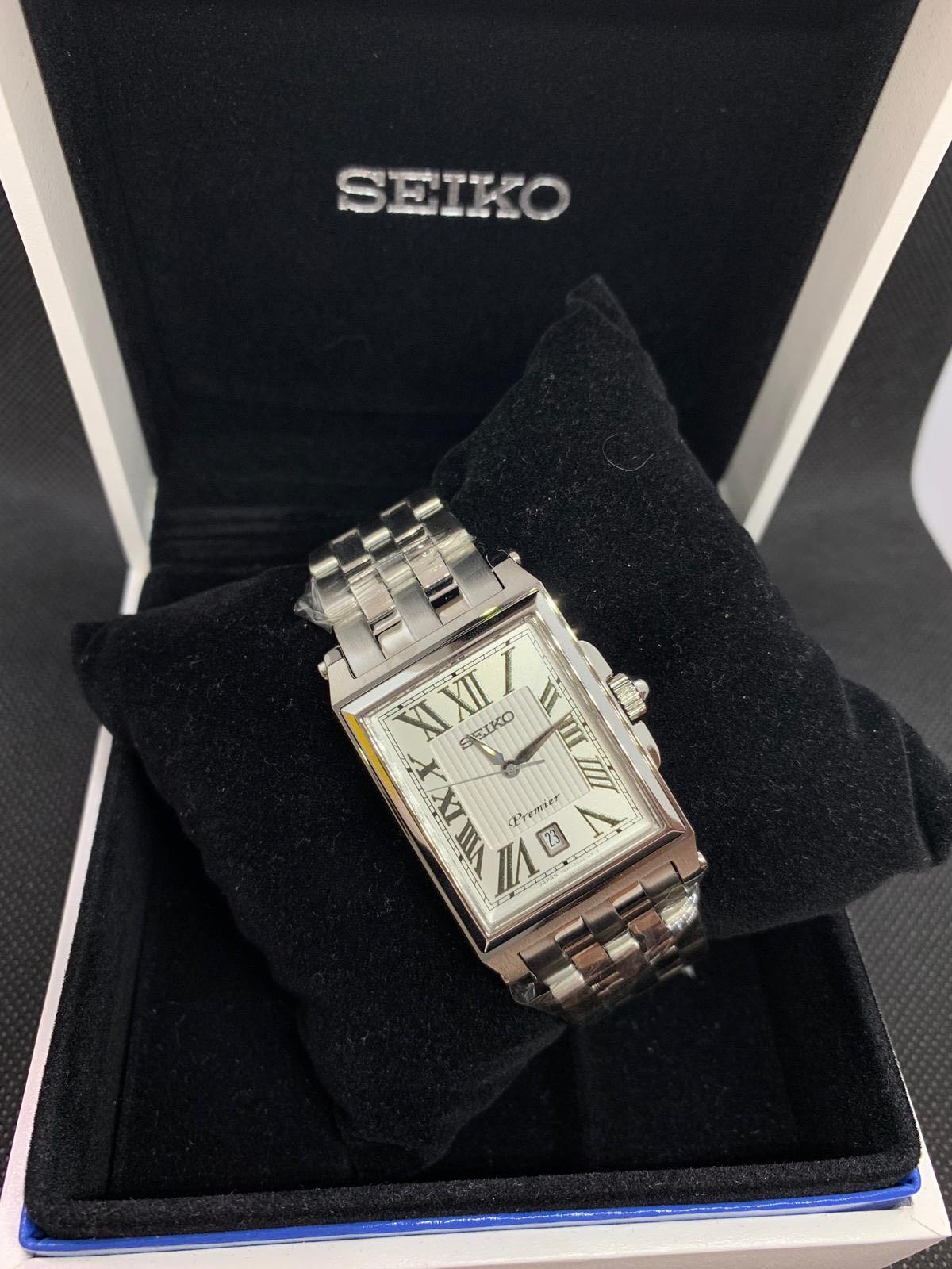 Seiko Watch (SKK715J1), Women's Fashion, Watches & Accessories, Watches on  Carousell