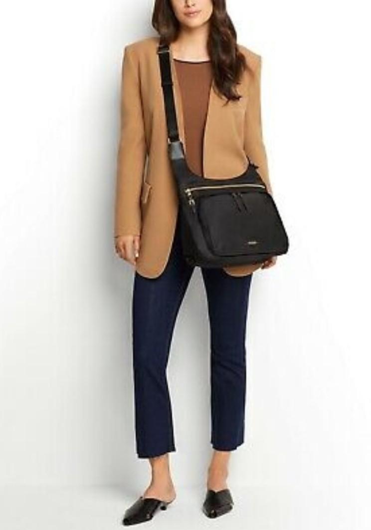 Tumi voyageur siam crossbodybag black nylon, Women's Fashion, Bags