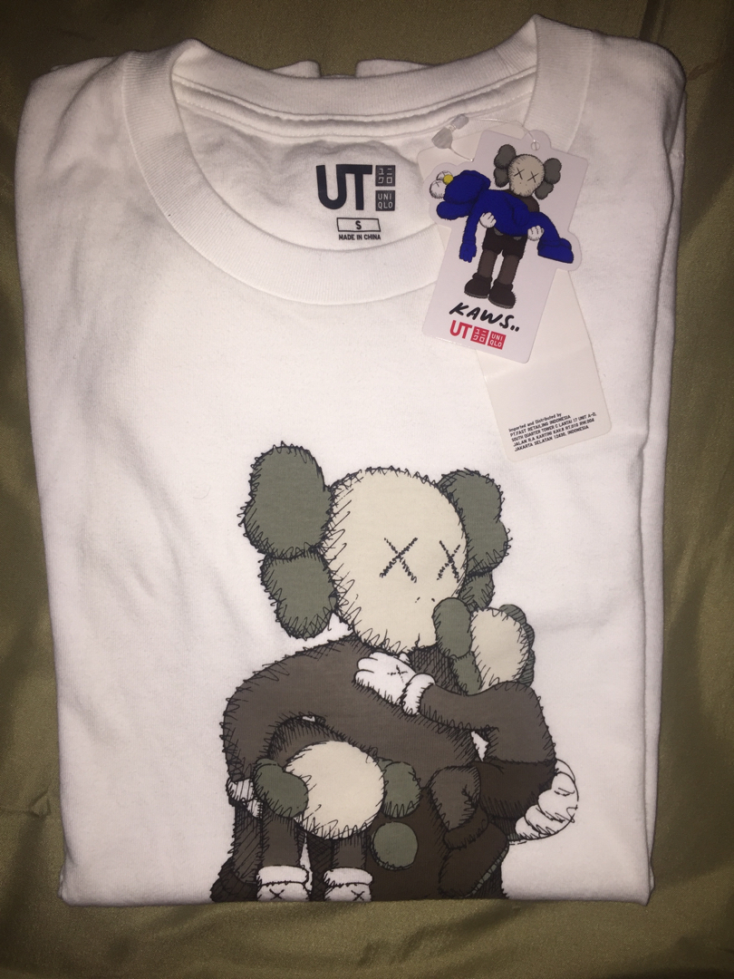 UNIQLO X KAWS ORI JUAL CEPET, Fesyen 