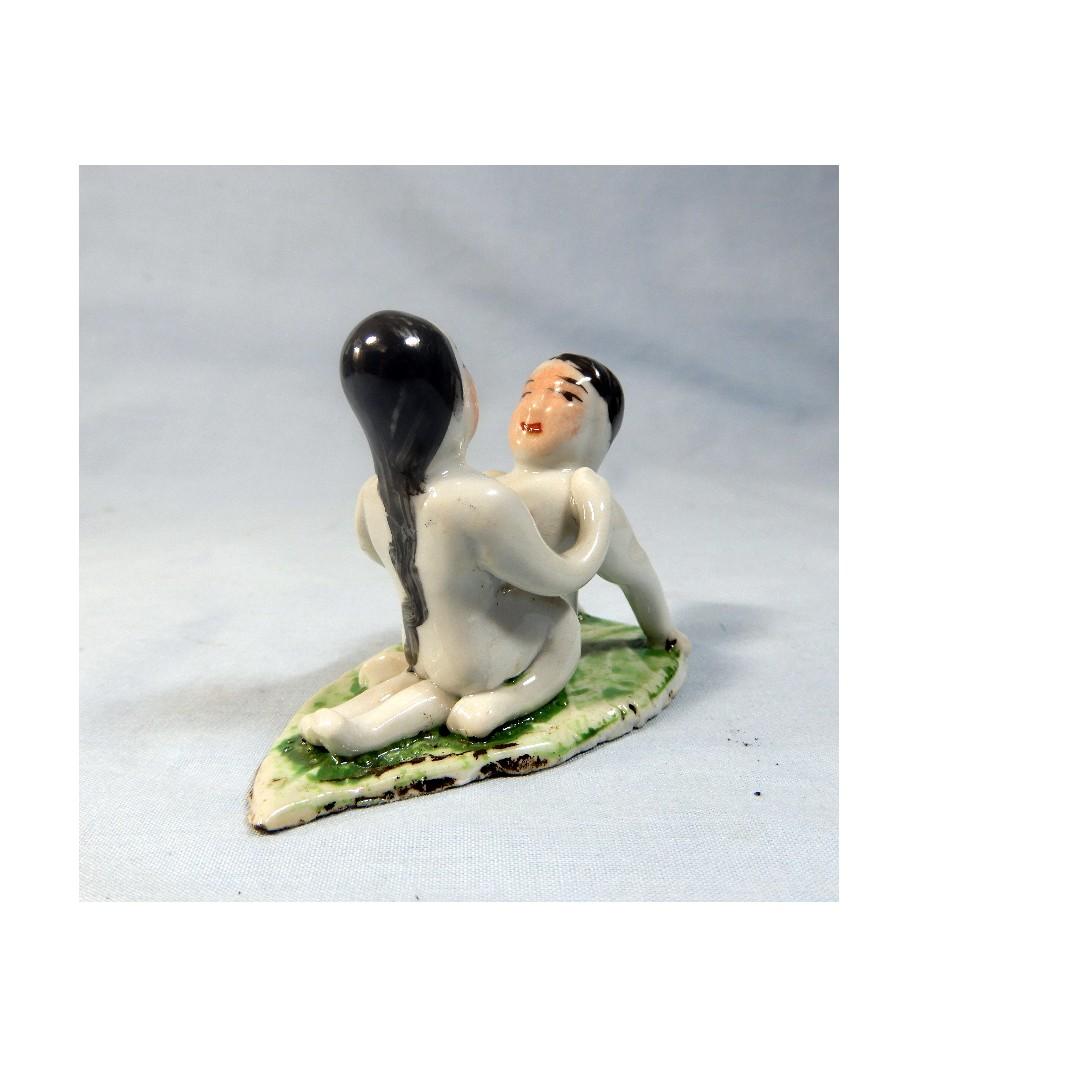 chinese nudist couple 