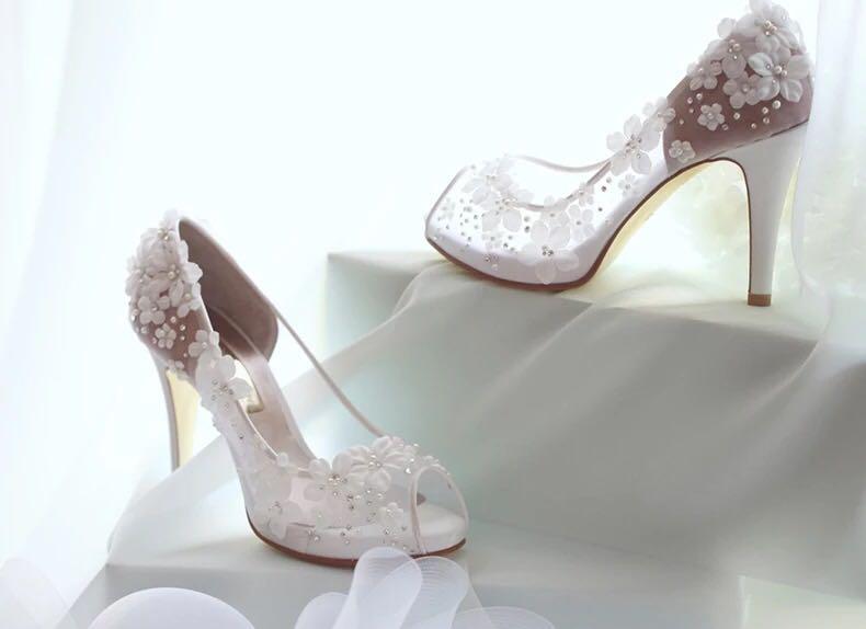 Wedding Heels - brand new, white, lace 