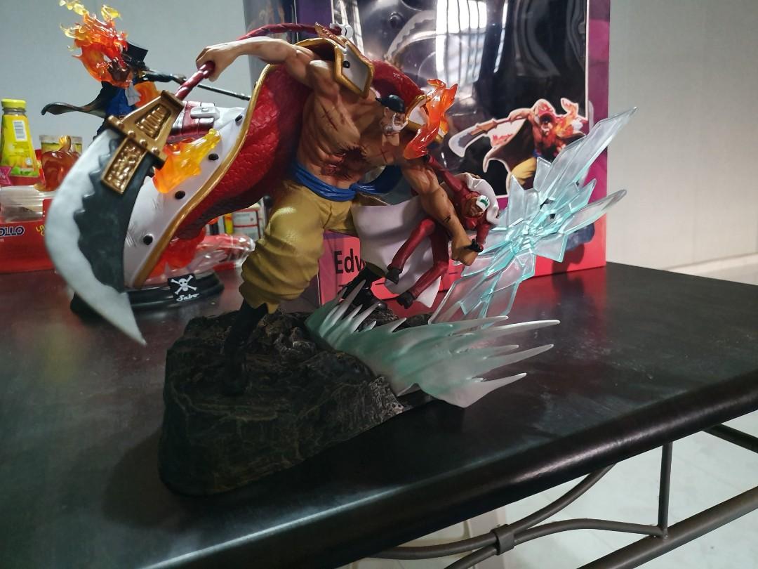 White beard vs akainu, Hobbies & Toys, Toys & Games on Carousell