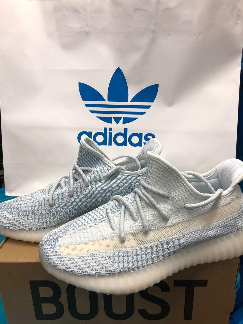 YEEZY 350 V2 CLOUD WHITE ON FEET AND REVIEW