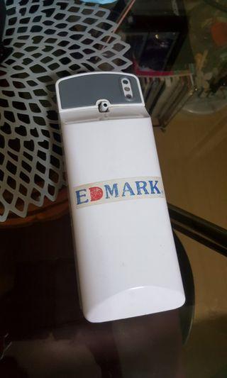 Edmark Fresh o-matic automatic air freshener