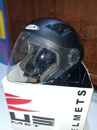 Helm Zeus zs610