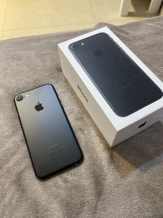 iPhone 7  / 128Gb / Black