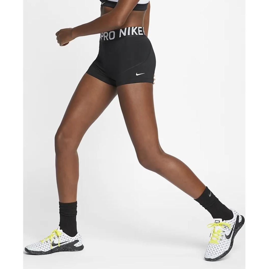 nike shorts and tights