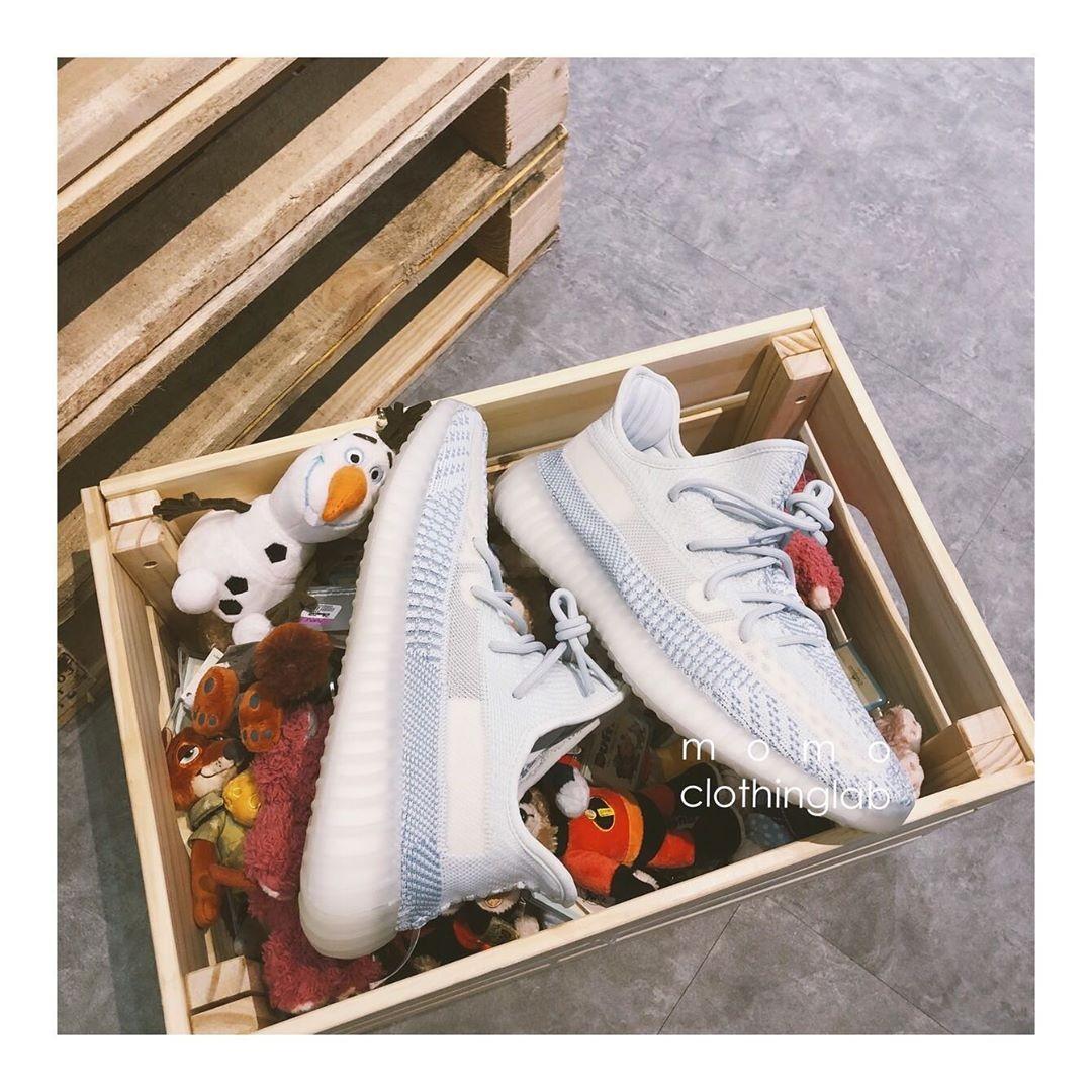 Yeezy boost 350v2 cloud white US8 UK7 5 EU41 Carousell