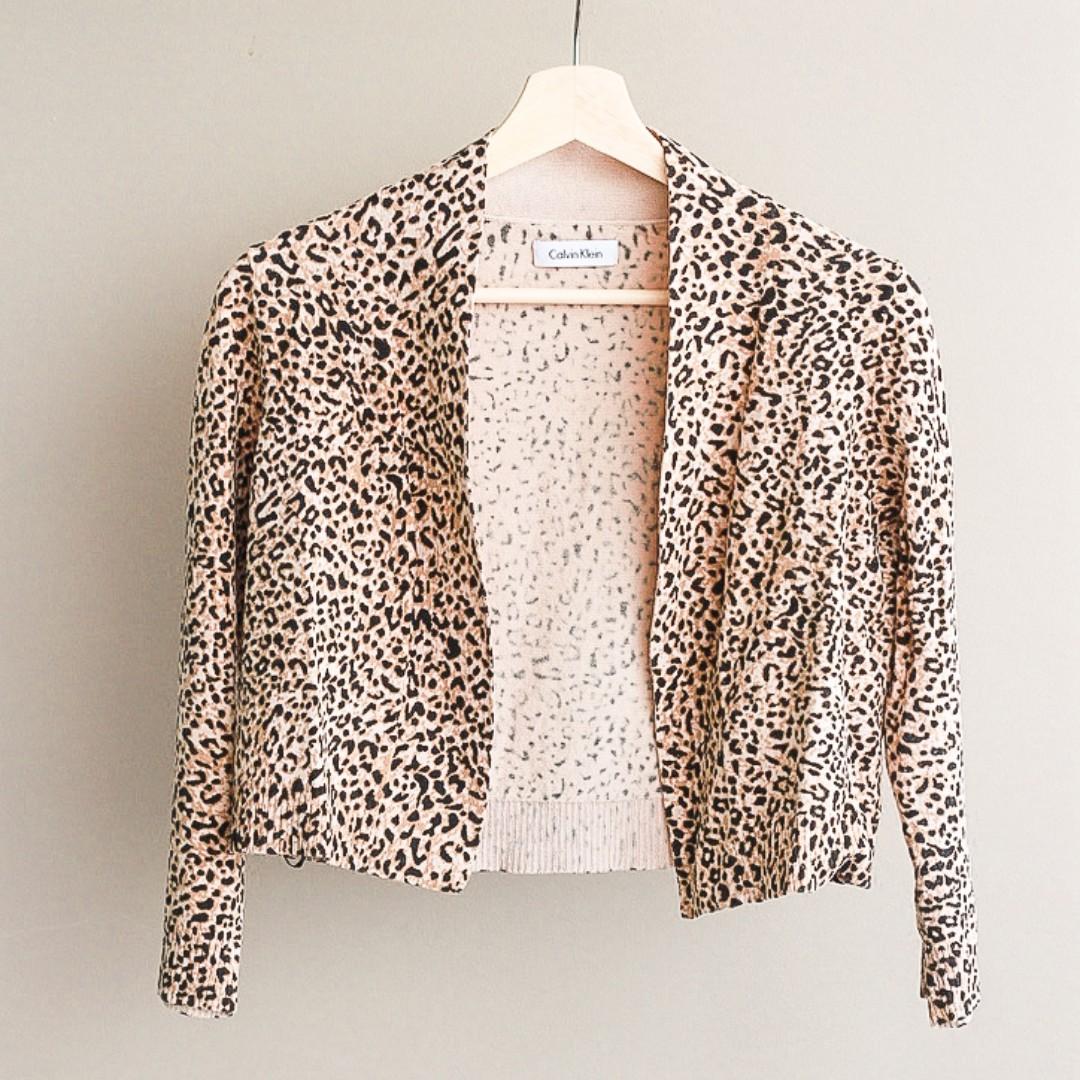 leopard print cropped cardigan