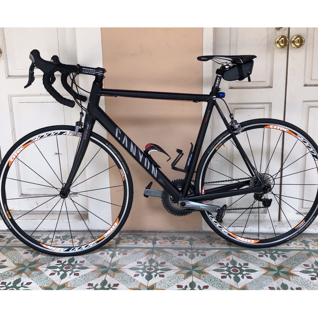 Canyon aluminium road bike