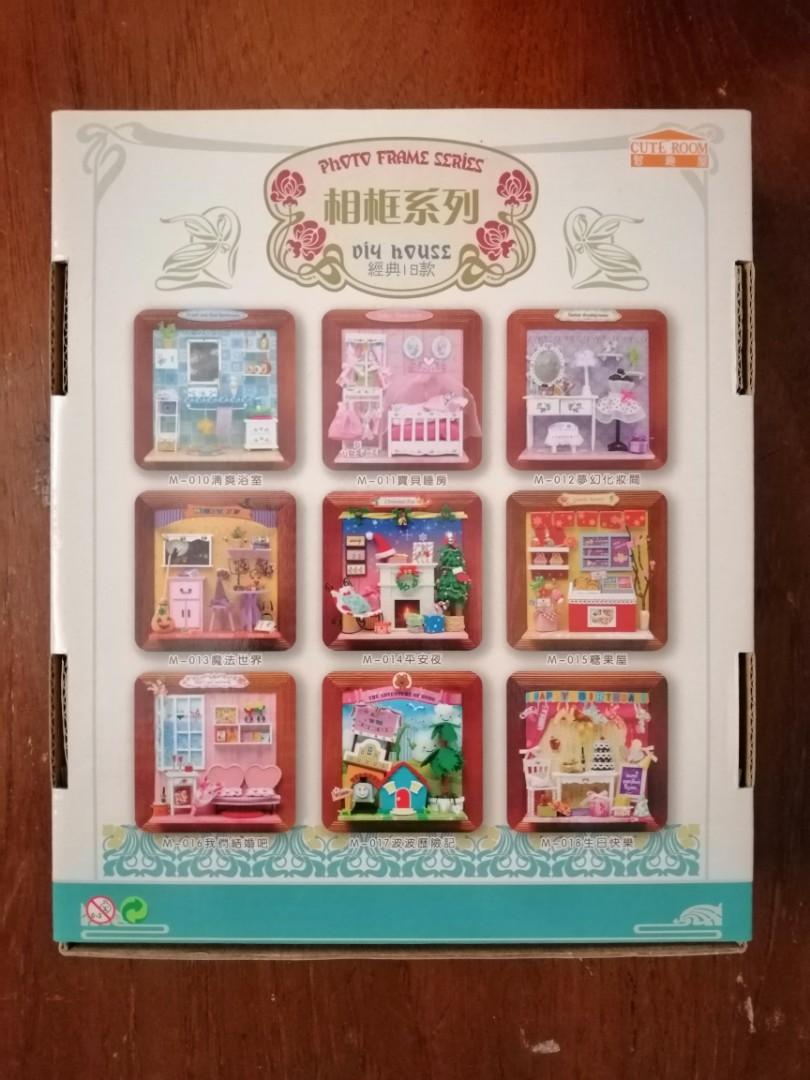 #31 Dollhouse Miniature Picture Frame 2