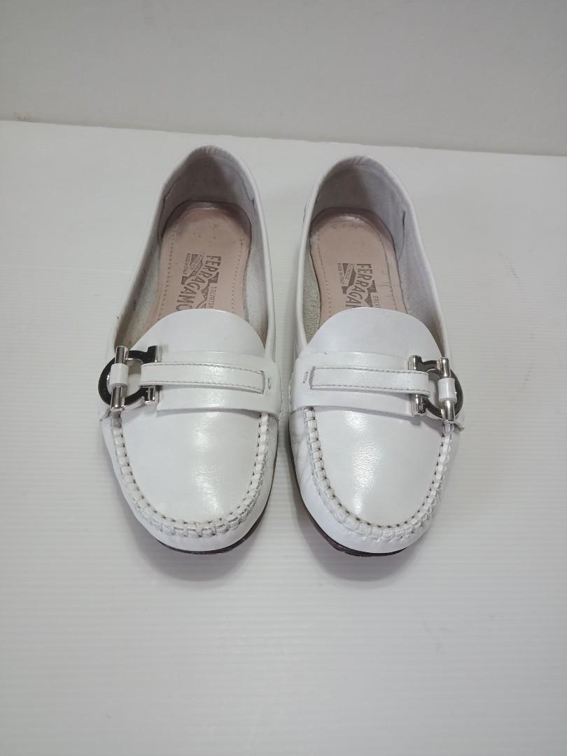 ferragamo ladies shoes