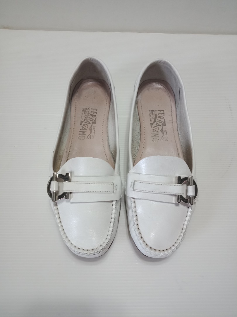 ferragamo ladies shoes