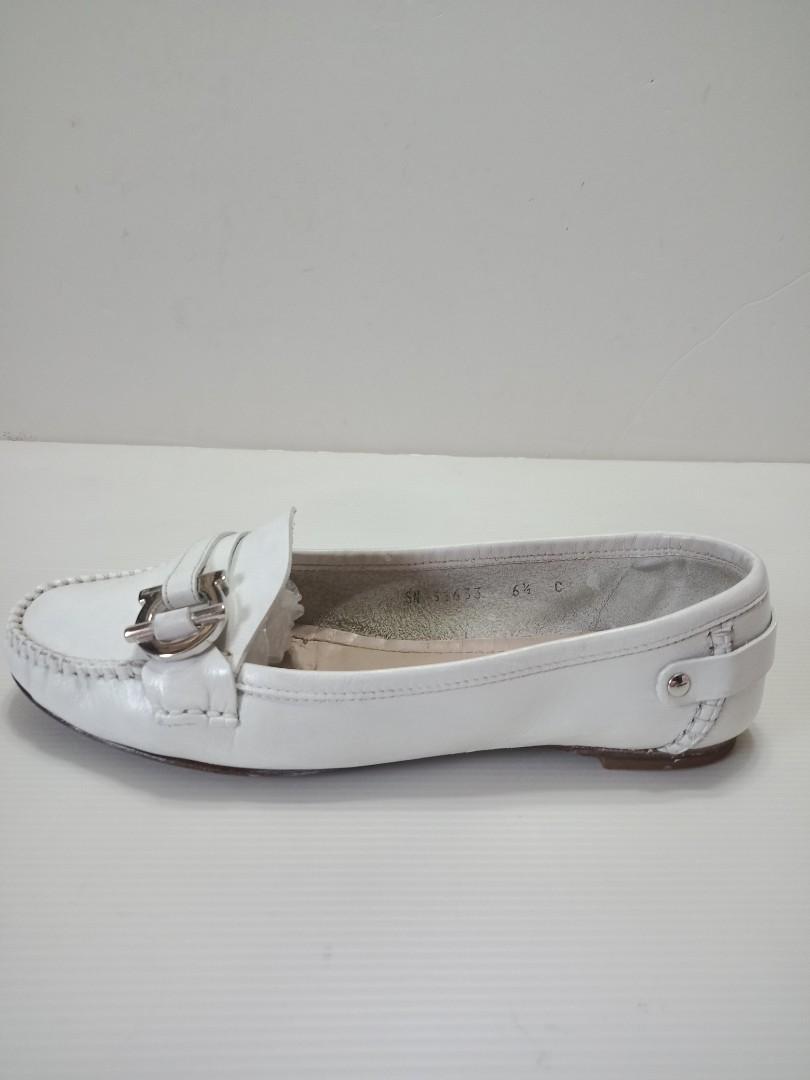 ferragamo ladies shoes