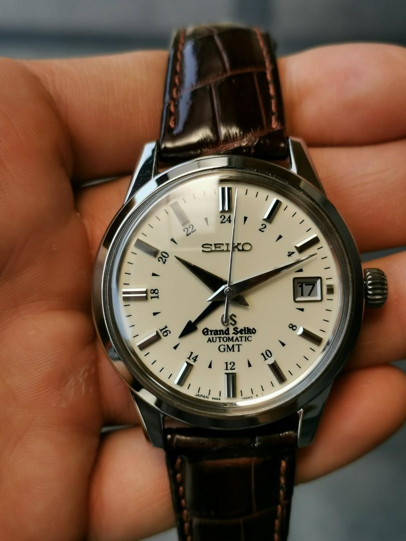 Grand Seiko SBGM021, Men's Fashion, Watches & Accessories, Watches on  Carousell