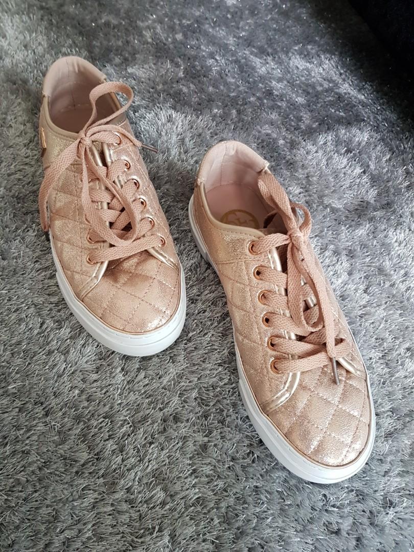 guess sneakers rose gold