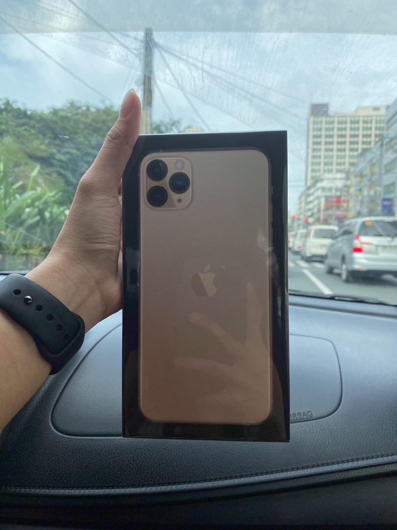 iPhone 11 Pro Max 64GB & 256GB (Category: Others) located in Marilao. Submitted by jashy_ (Listing ID 252750702, Image 1). Description: FOR SALE!!! Onhand!! iPhone 11 pro max 64gb (space grey, gold)- 79,990 256gb (space grey, green) - 89,990 accepting trade-in plus cash!! Call for faster transaction .