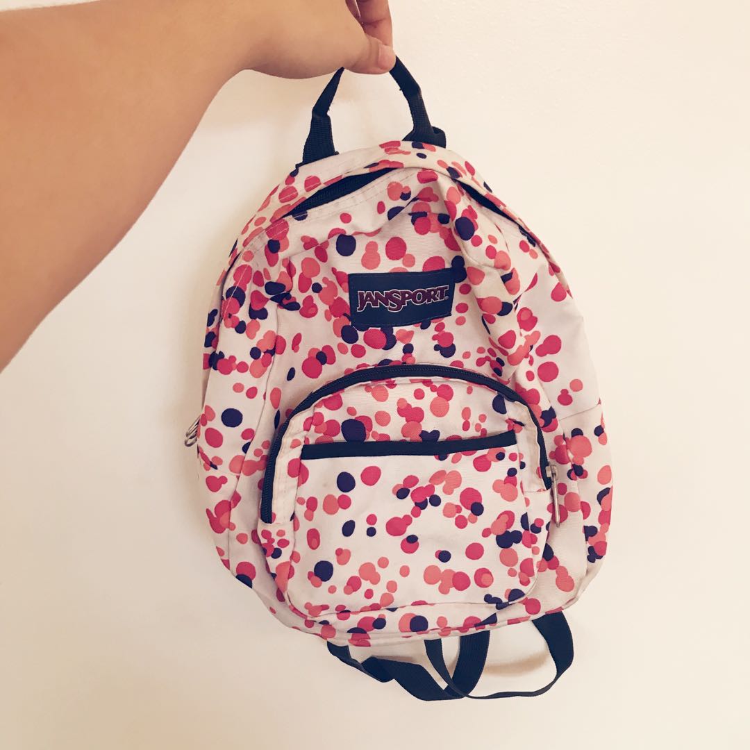 jansport bag small size