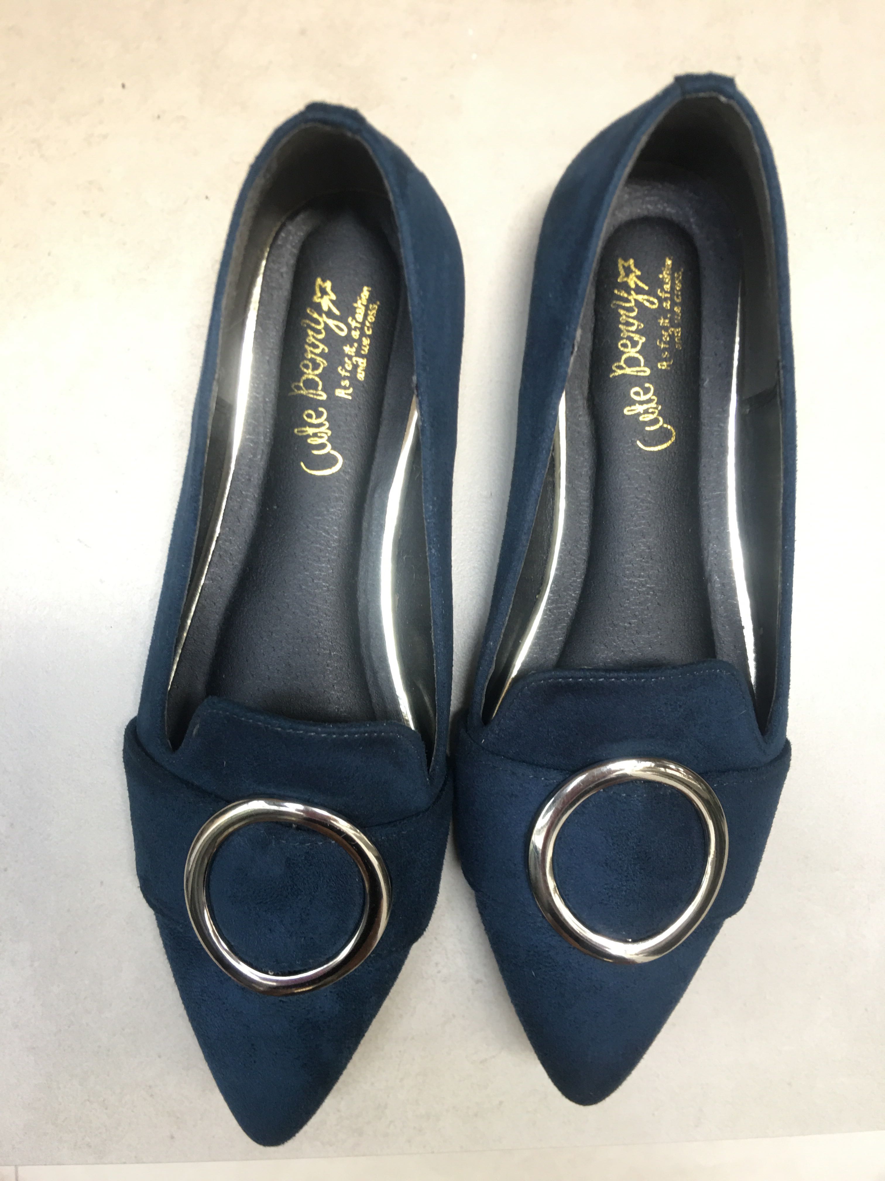 cute navy blue flats