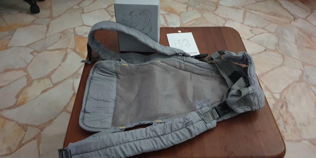 Hommie baby carrier top