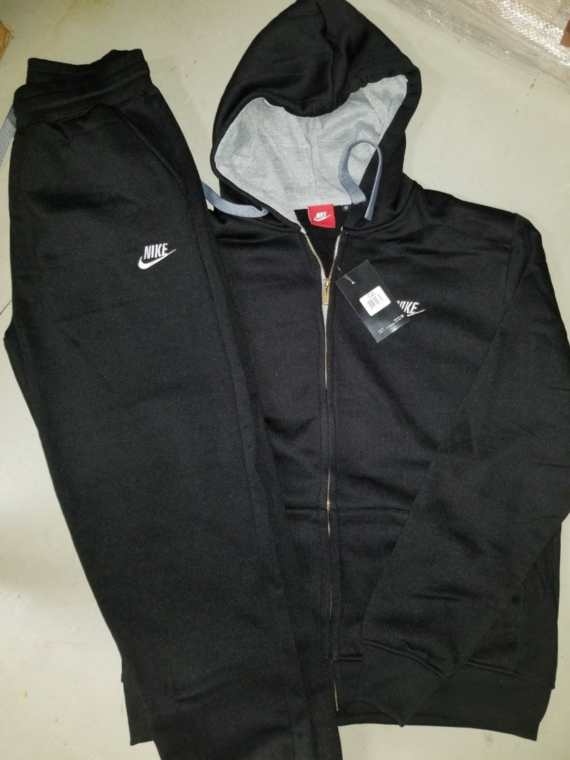 nike sweatsuit with hood