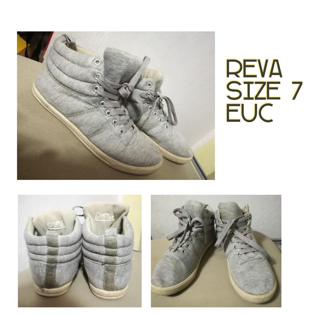 Reva rubber shoes top