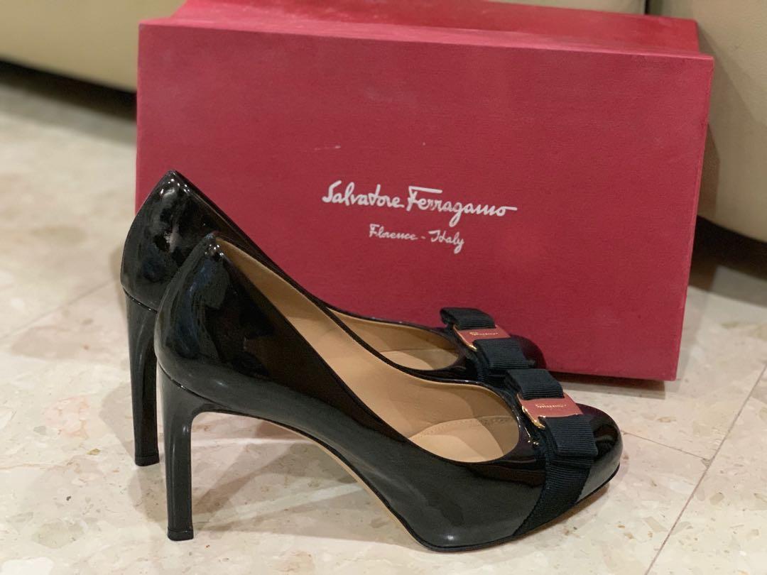 Salvatore Ferragamo Pimpa Heels 9cm Patent Black, Size 7C, Women's