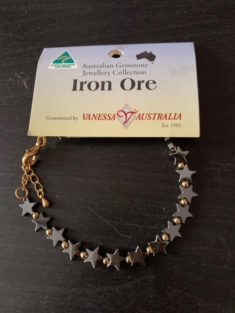 Iron ore bracelet top
