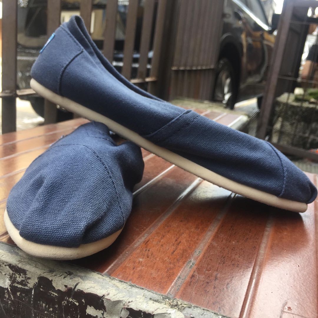 Toms classic navy womens canvas best sale