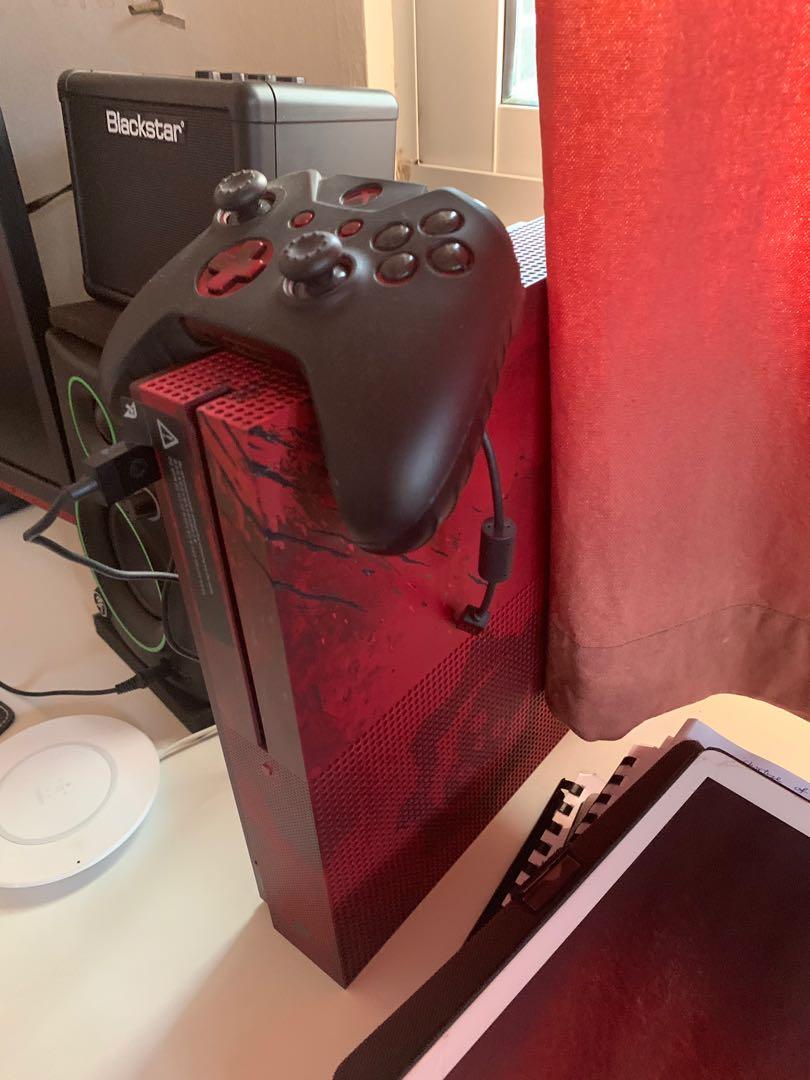 Was Xbox One S Gow4 Toys Games Video Gaming Consoles On Carousell