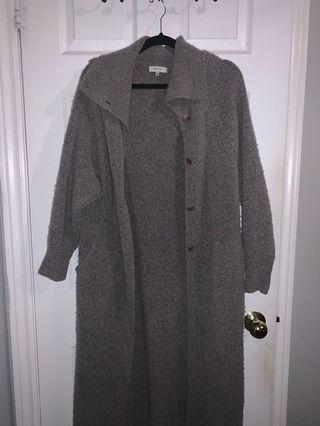 Aritzia Cardigan xs
