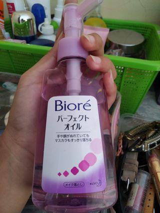 Biore Cleansing Oil
