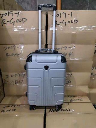 20onches polycarbonate luggage
