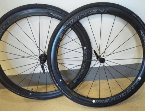 Full Carbon Wheelset - Reynolds Assault 