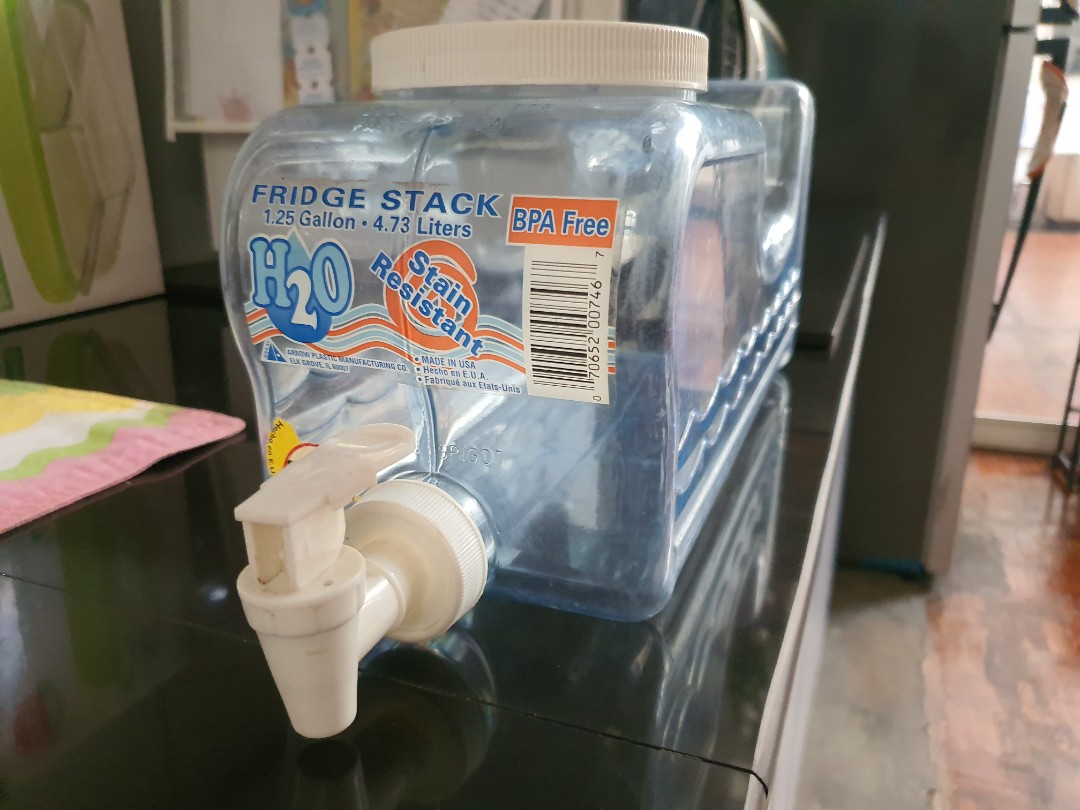 Galon Minuman Fridge Stack Kitchen Appliances Di Carousell