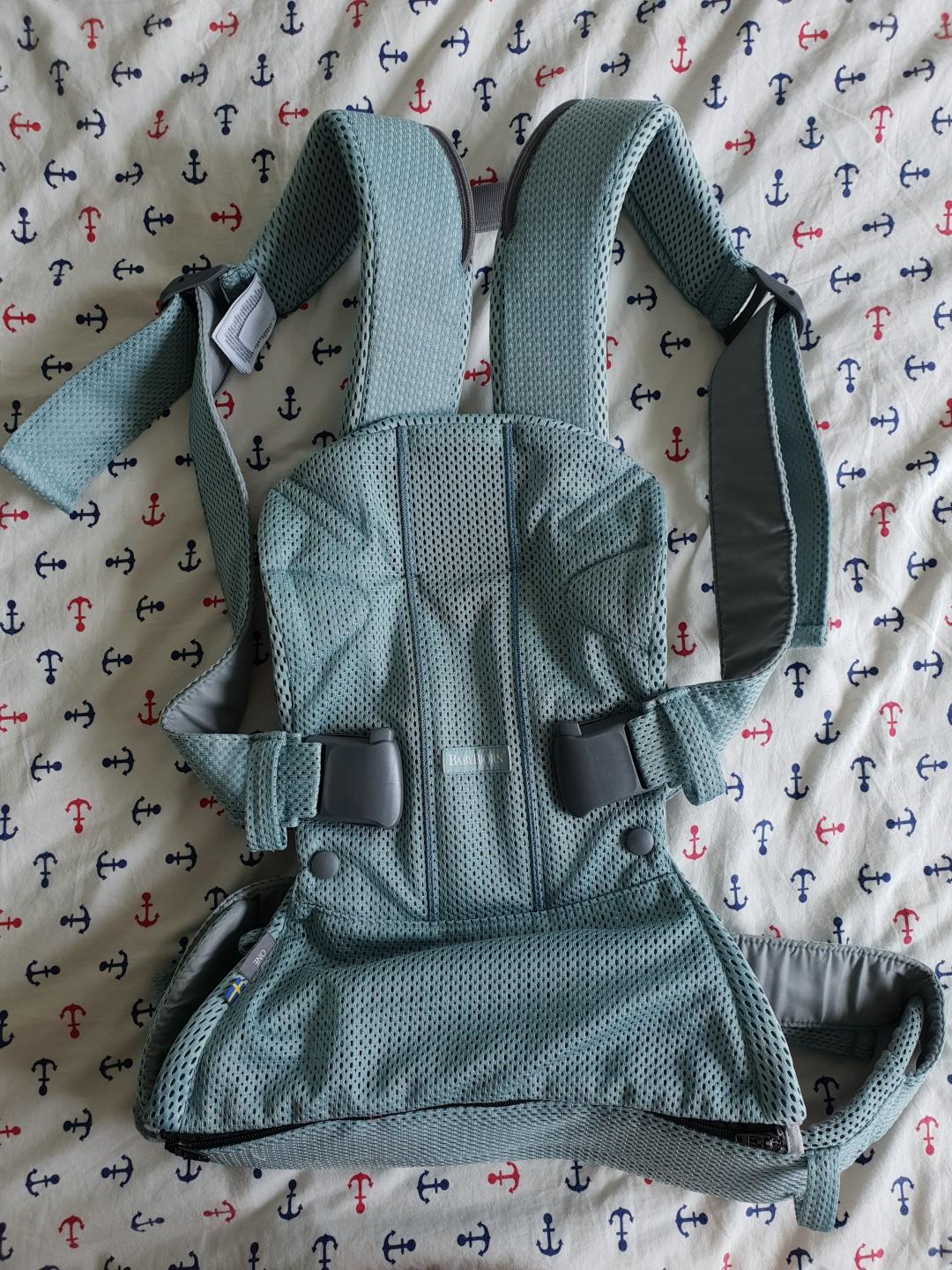 baby bjorn carrier green