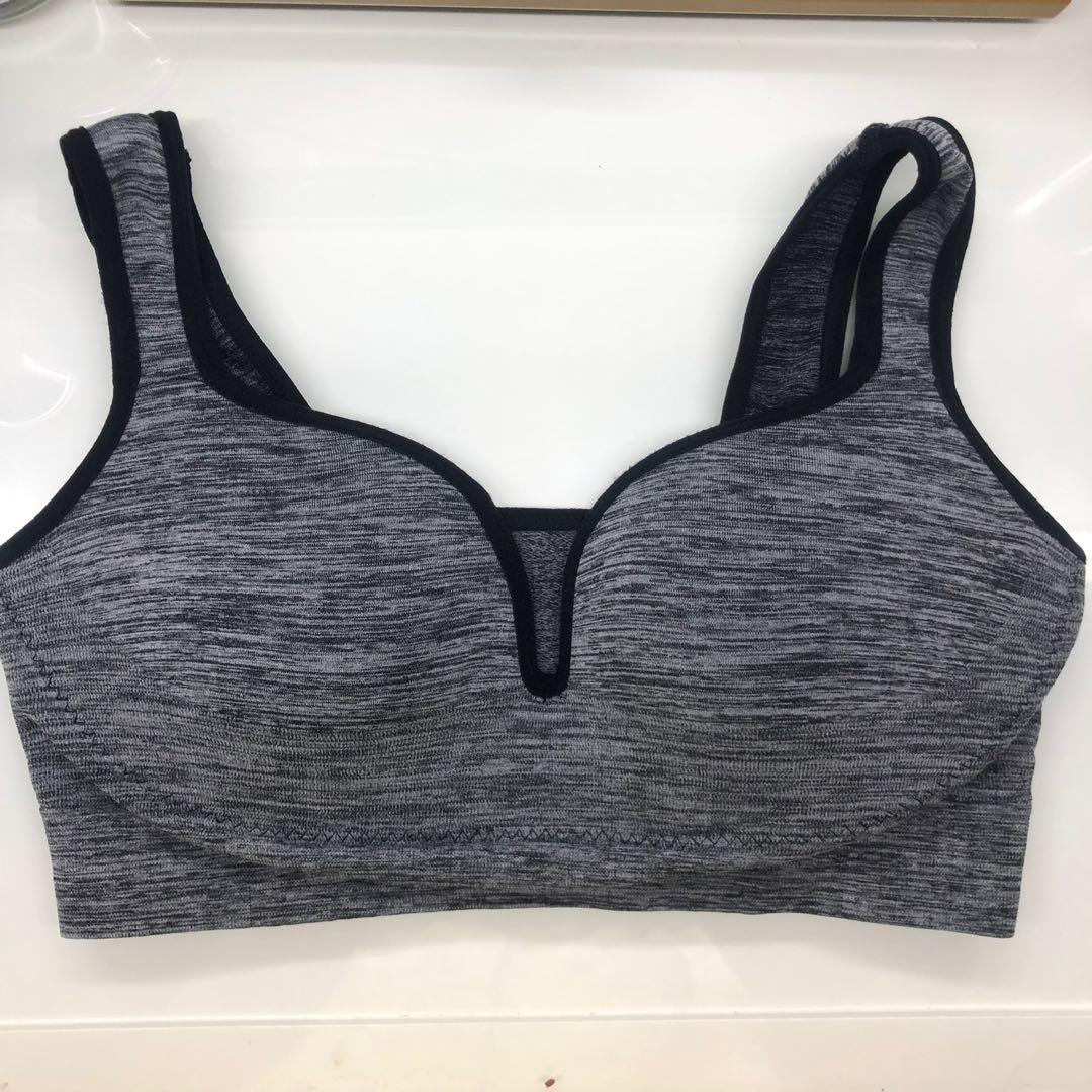 brassiere yoga